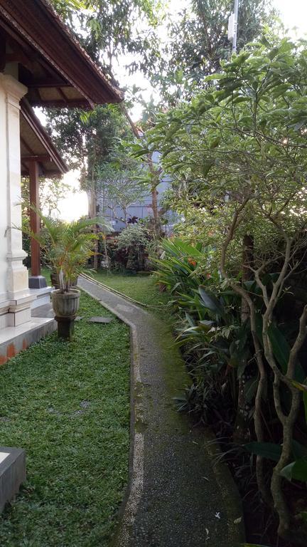Pondok Loris Guest House Убуд Екстериор снимка